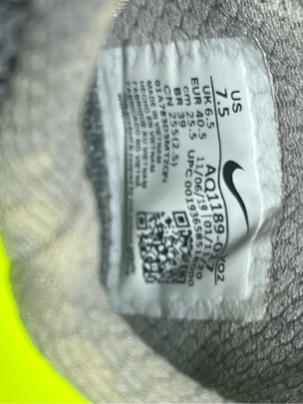 Nike lightweight breathable